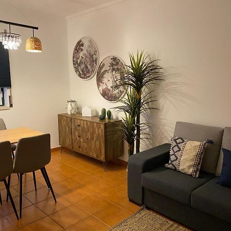 Country Town Apartment 阿尔梅林 外观 照片