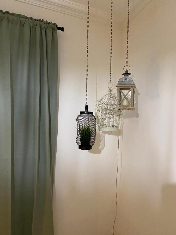 Country Town Apartment 阿尔梅林 外观 照片